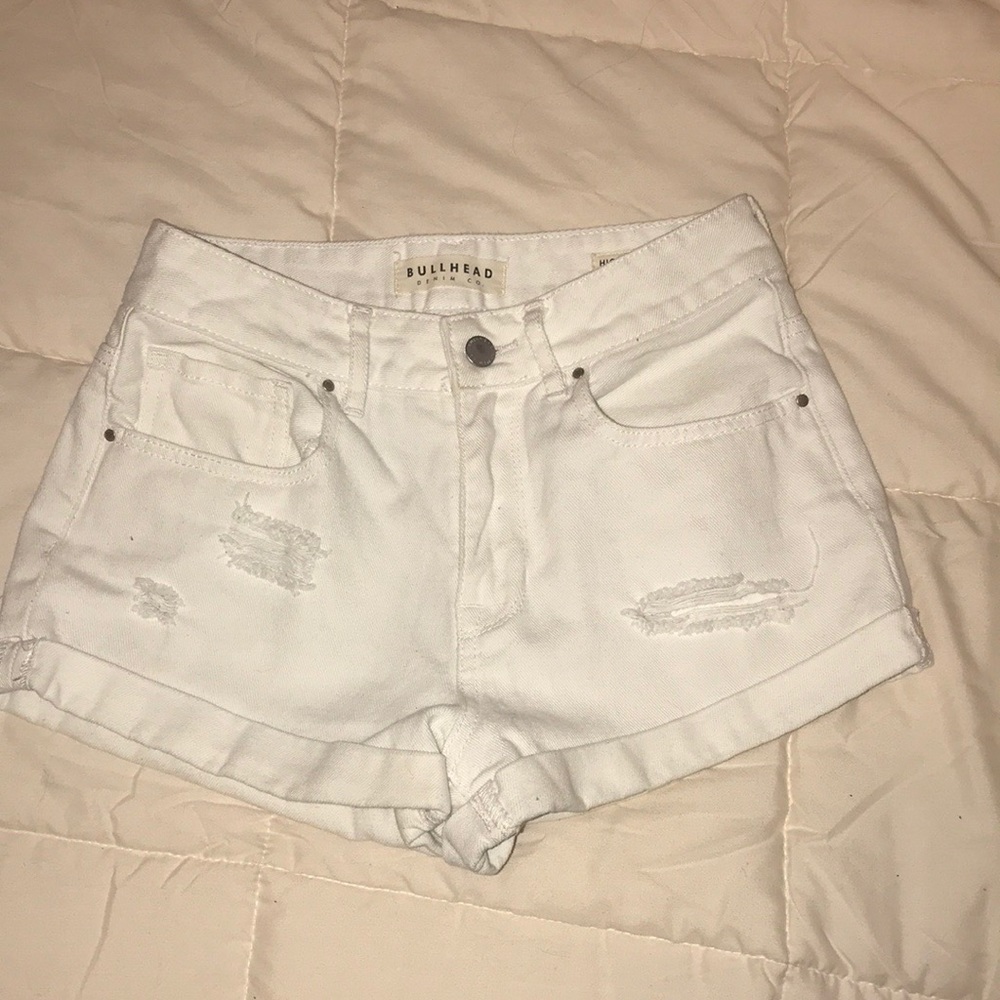 Bullhead (pacsun) white high rise shorts